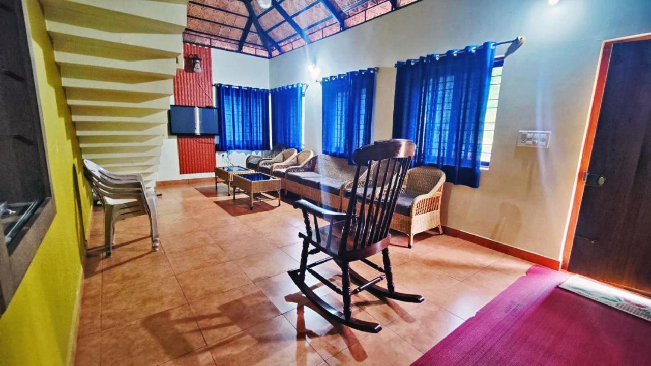 ساكليشبور Staymaker Kasargali Homestay المظهر الخارجي الصورة