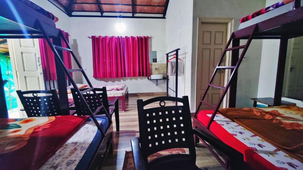 ساكليشبور Staymaker Kasargali Homestay المظهر الخارجي الصورة